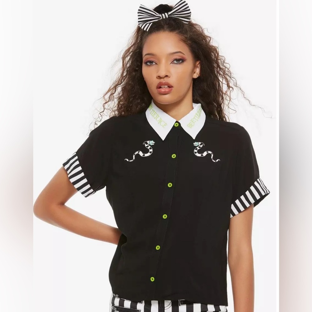 Beetlejuice Sandworm Girls Woven Button-Up